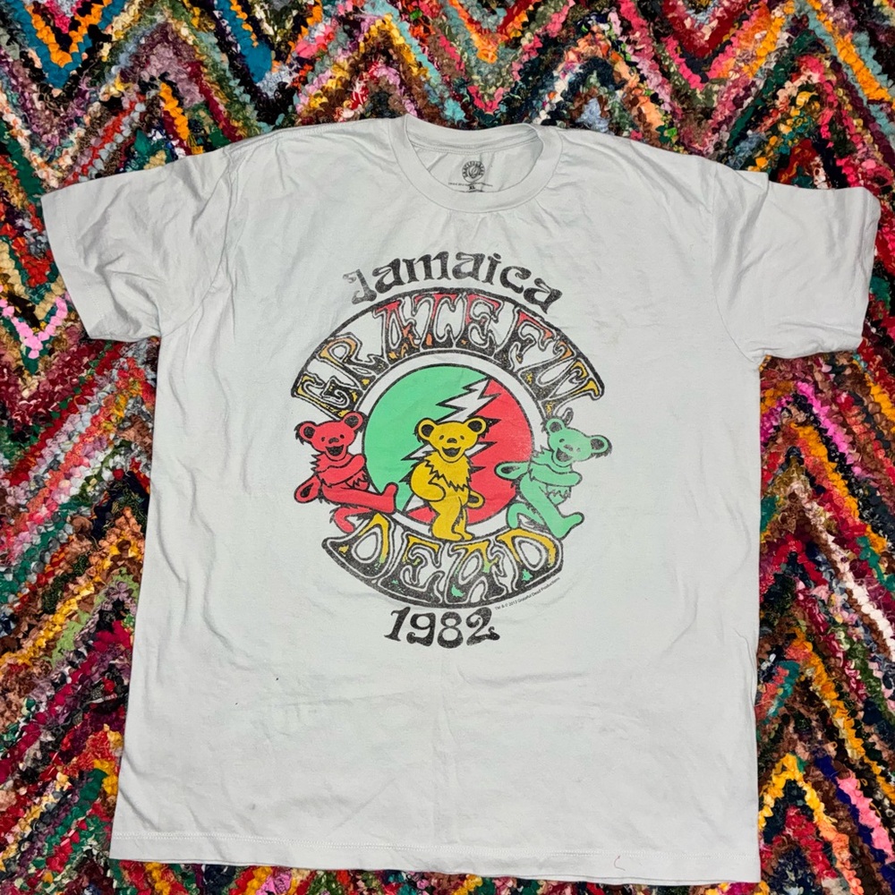 Grateful Dead White Jamaica 1982 Bear Graphic Tee with Red Yellow Green